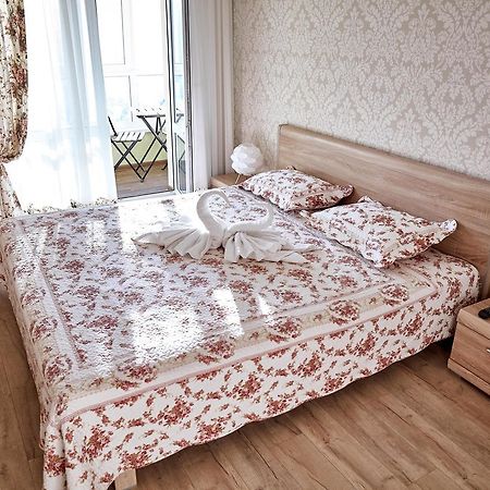 City Center Lux Family Apartment Vinnytsia Exteriör bild