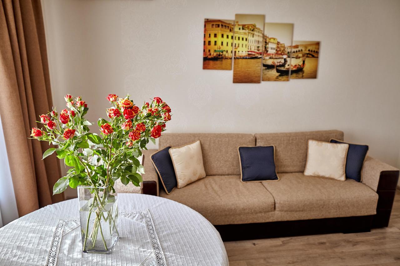 City Center Lux Family Apartment Vinnytsia Exteriör bild