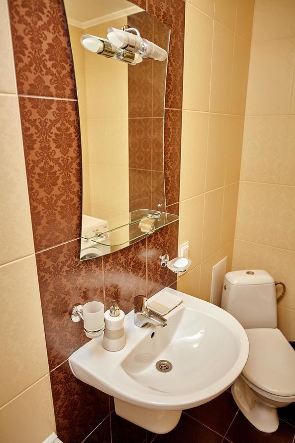 City Center Lux Family Apartment Vinnytsia Exteriör bild